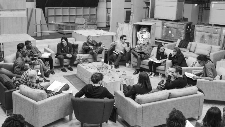 Clockwise from R2D2: Harrison Ford (Han Solo), Daisy Ridley (Rey), Carrie Fisher (Leia Organa), Peter Mayhew (Chewbacca), Bryan Burk (producer), Kathleen Kennedy (producer), Domhnall Gleeson (General Hux), Anthony Daniels (C-3PO), Mark Hamill (Luke Skywalker), Andy Serkis (Snoke), Oscar Isaac (Poe Dameron), John Boyega (Finn), Adam Driver (Kylo Ren), Lawrence Kasdan (screenwriter), J.J. Abrams (director)